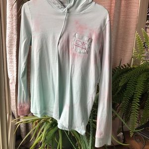 Tie Died Vineyard vines shirt